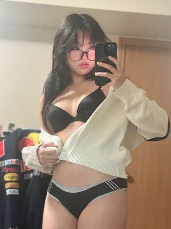 Full leaked Offbrandtea private onlyfans photo