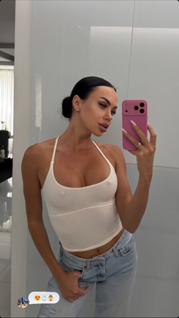Full leaked Osia m page private onlyfans photo