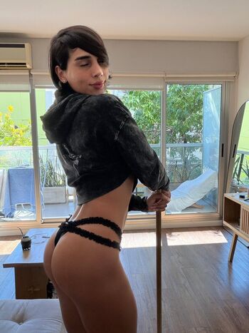 Full leaked Pablopineda private onlyfans photo