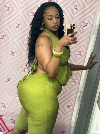 Full leaked Prettyfacejazz private onlyfans photo