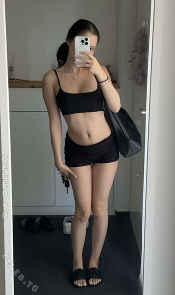 Full leaked Reallizsa private onlyfans photo