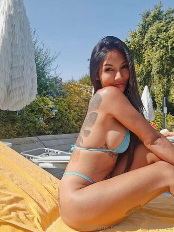 Full leaked Reeno ploy private onlyfans photo