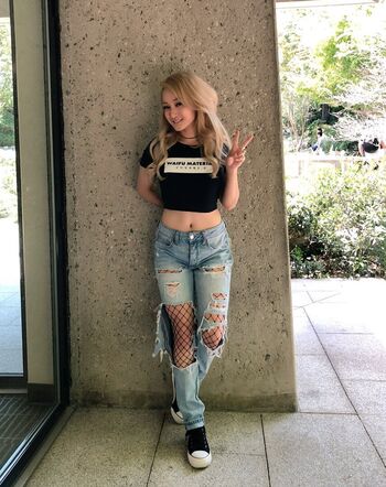 Reina Scully