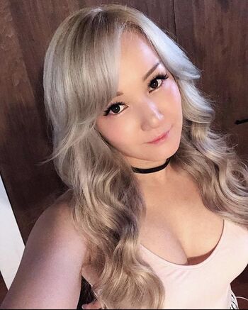 Reina Scully