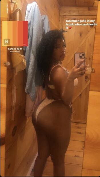 Full leaked Ressonancee private onlyfans photo