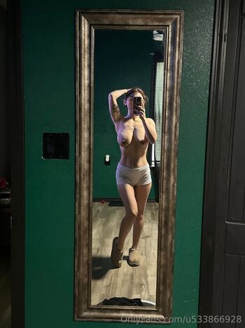 Full leaked Rose w private onlyfans photo
