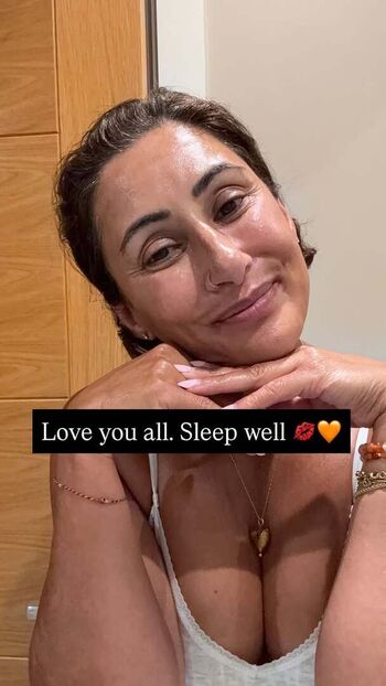 Saira Khan