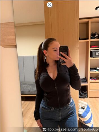 Full leaked Sophie private onlyfans photo