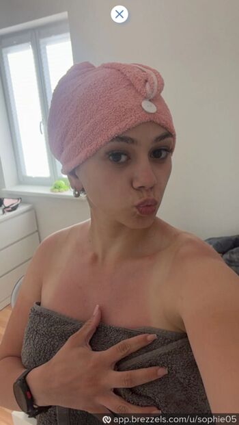 Full leaked Sophie private onlyfans photo