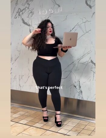 Full leaked Startwithannah private onlyfans photo