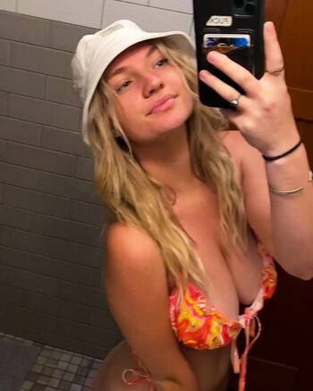 Sydney Calhoun