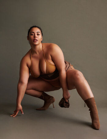 Tabria Majors