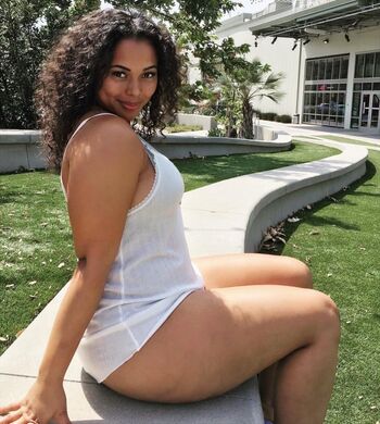 Tabria Majors