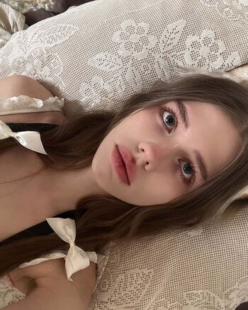 Full leaked Miss lexa/ private onlyfans photo
