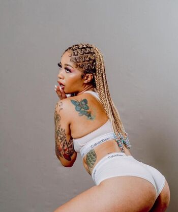 Full leaked Tiacorine private onlyfans photo