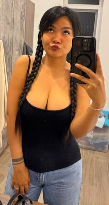Full leaked Tui private onlyfans photo