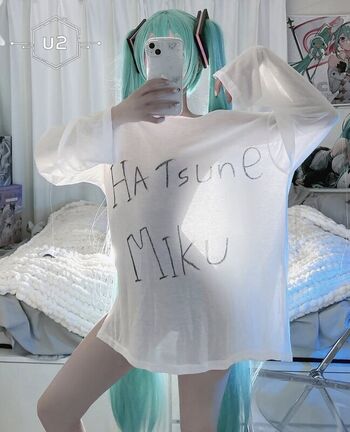 Full leaked Umiku private onlyfans photo