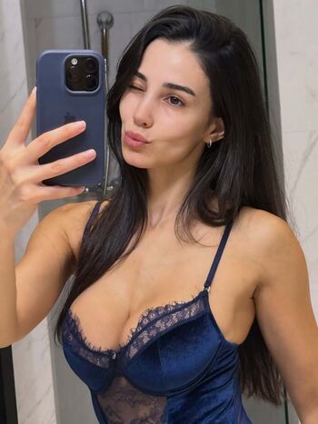 Full leaked Vahide bulu private onlyfans photo