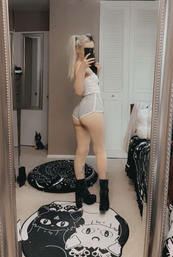 Full leaked Venusbunnybitch private onlyfans photo