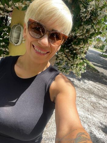 Full leaked Veronique private onlyfans photo