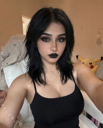 Full leaked Vicky reeds private onlyfans photo