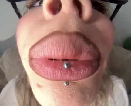 Full leaked Sara majorczyk/ private onlyfans photo
