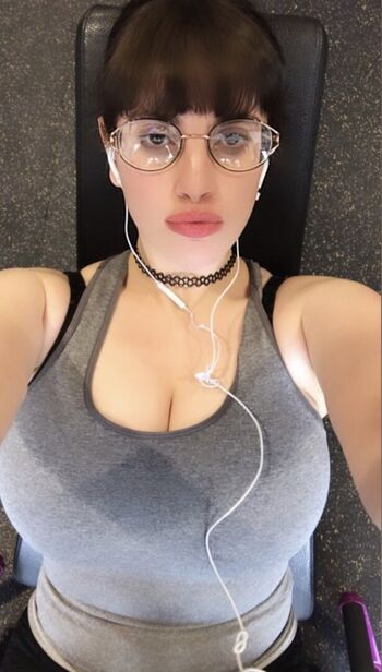 Full leaked Matimilkers / private onlyfans photo