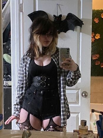 Full leaked Jackie lovee/ private onlyfans photo