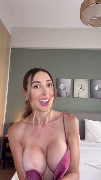 Full leaked Delynn private onlyfans photo