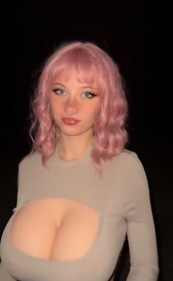 Full leaked Zuzka light/ private onlyfans photo