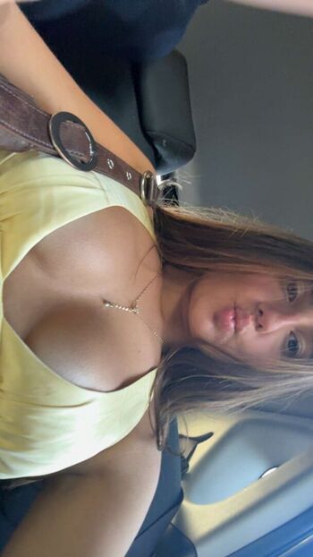 Full leaked Zarirosse/ private onlyfans photo