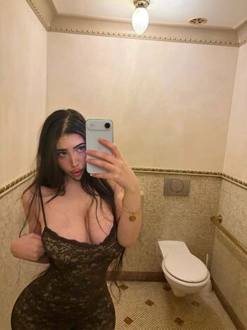 Full leaked Xayslll private onlyfans photo