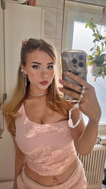 Full leaked Yaboielina private onlyfans photo