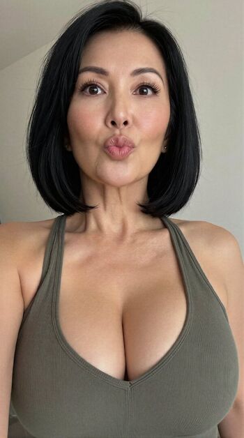 Full leaked Yumi doll private onlyfans photo